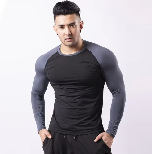 بلوزة كم BODY FIT متاحة بألوان متعددة